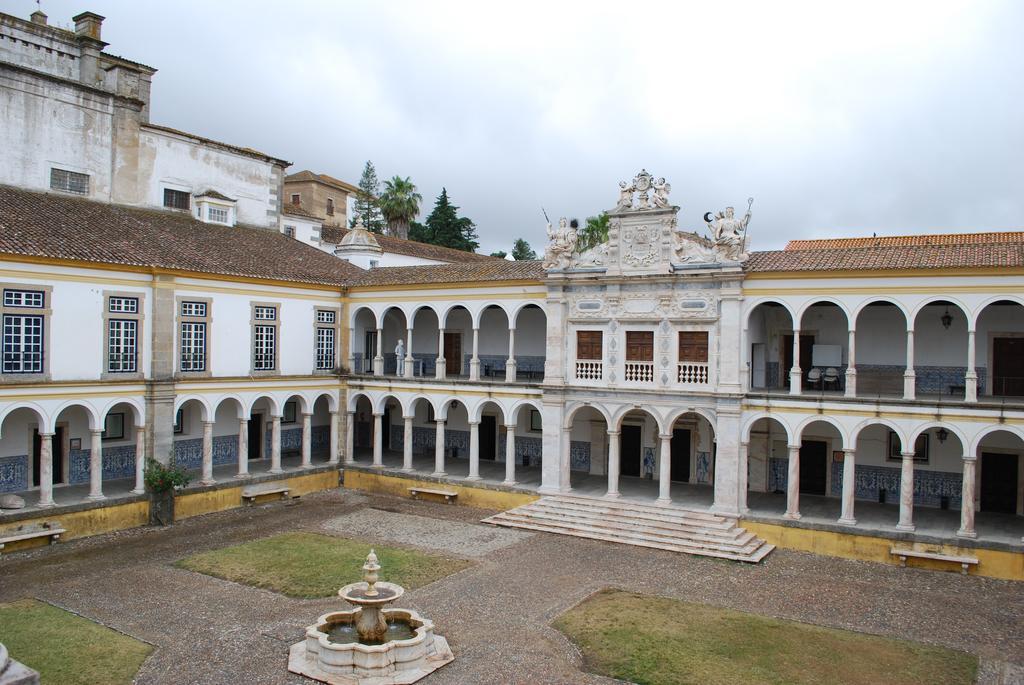 Ebora Home - Free Garage - Centro Historico Evora Exterior photo